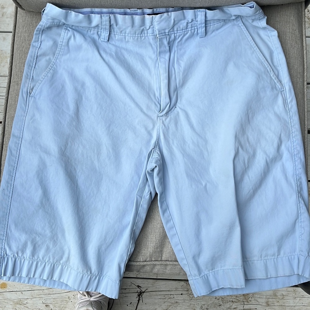 J. Crew Mens Rivington shorts light blue - 31